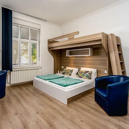 Ikar Apartments Belgrade Extérieur photo