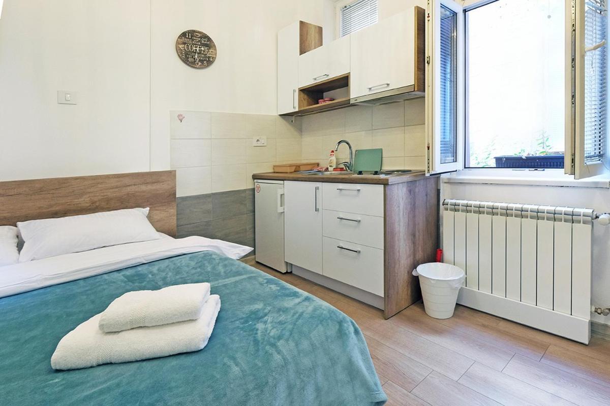 Ikar Apartments Belgrade Chambre photo